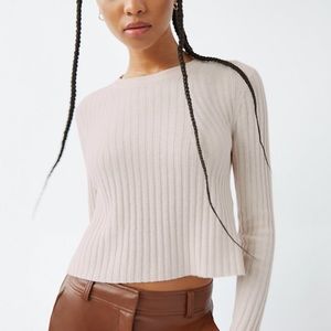 ✨ Aritzia Babaton Nathaniel Sweater